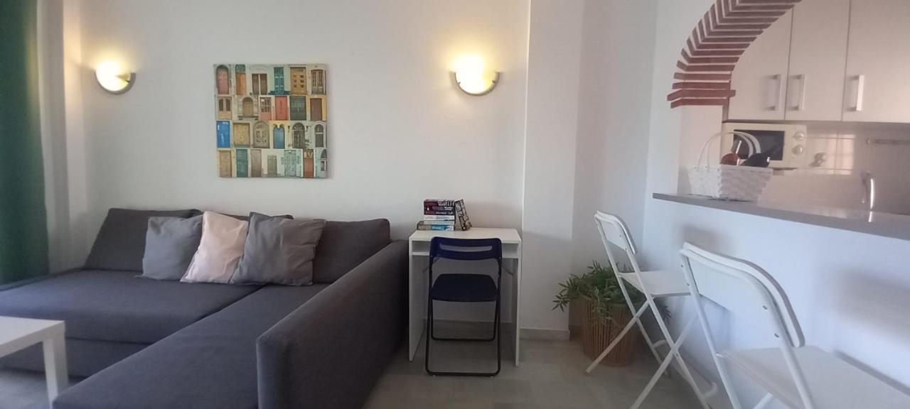 شقة Carihuela Un Dormitorio Junto Al Mar توريمولينوس المظهر الخارجي الصورة