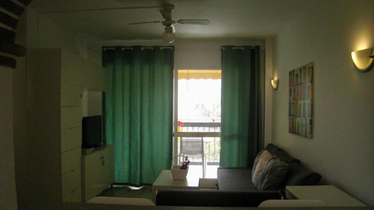 شقة Carihuela Un Dormitorio Junto Al Mar توريمولينوس المظهر الخارجي الصورة