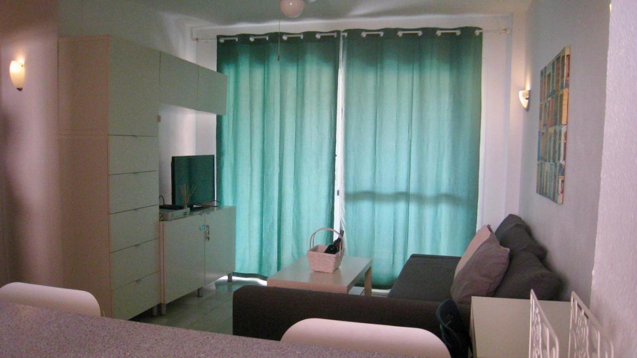 شقة Carihuela Un Dormitorio Junto Al Mar توريمولينوس المظهر الخارجي الصورة